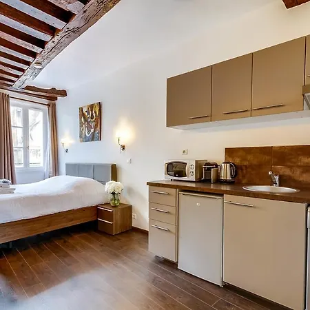 Upper Class Suites - Rue Saint Honore * Paříž
