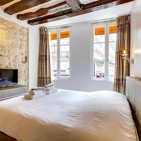 Upper Class Suites - Rue Saint Honore *