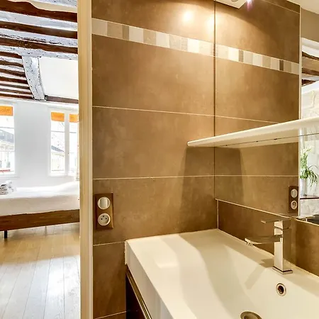 Upper Class Suites - Rue Saint Honore