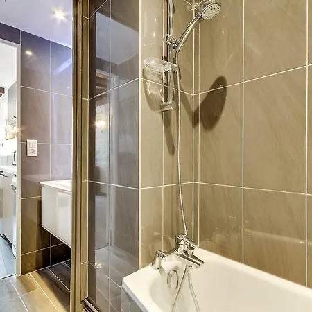 Upper Class Suites - Rue Saint Honore Apartment
