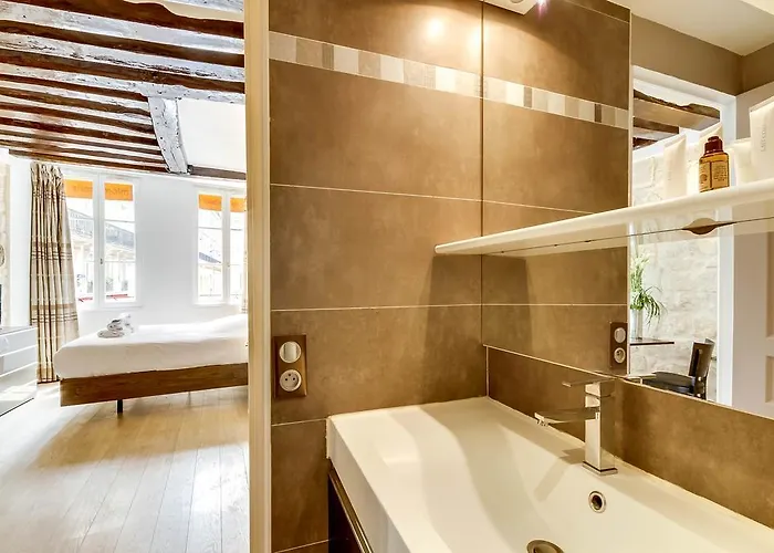 Upper Class Suites - Rue Saint Honore