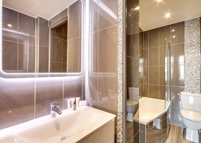 Upper Class Suites - Rue Saint Honore Apartman