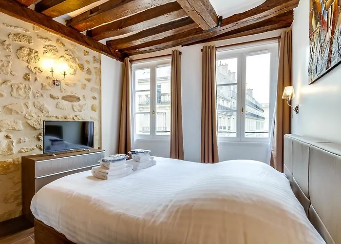 Upper Class Suites - Rue Saint Honore *