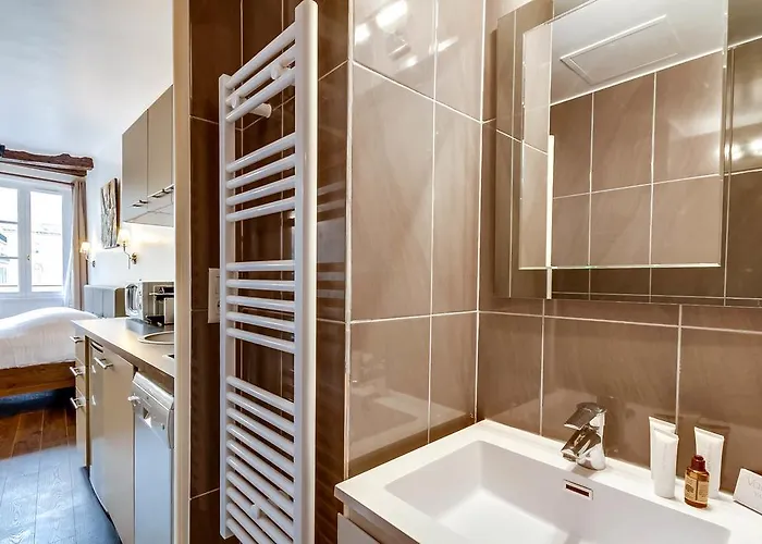 Upper Class Suites - Rue Saint Honore